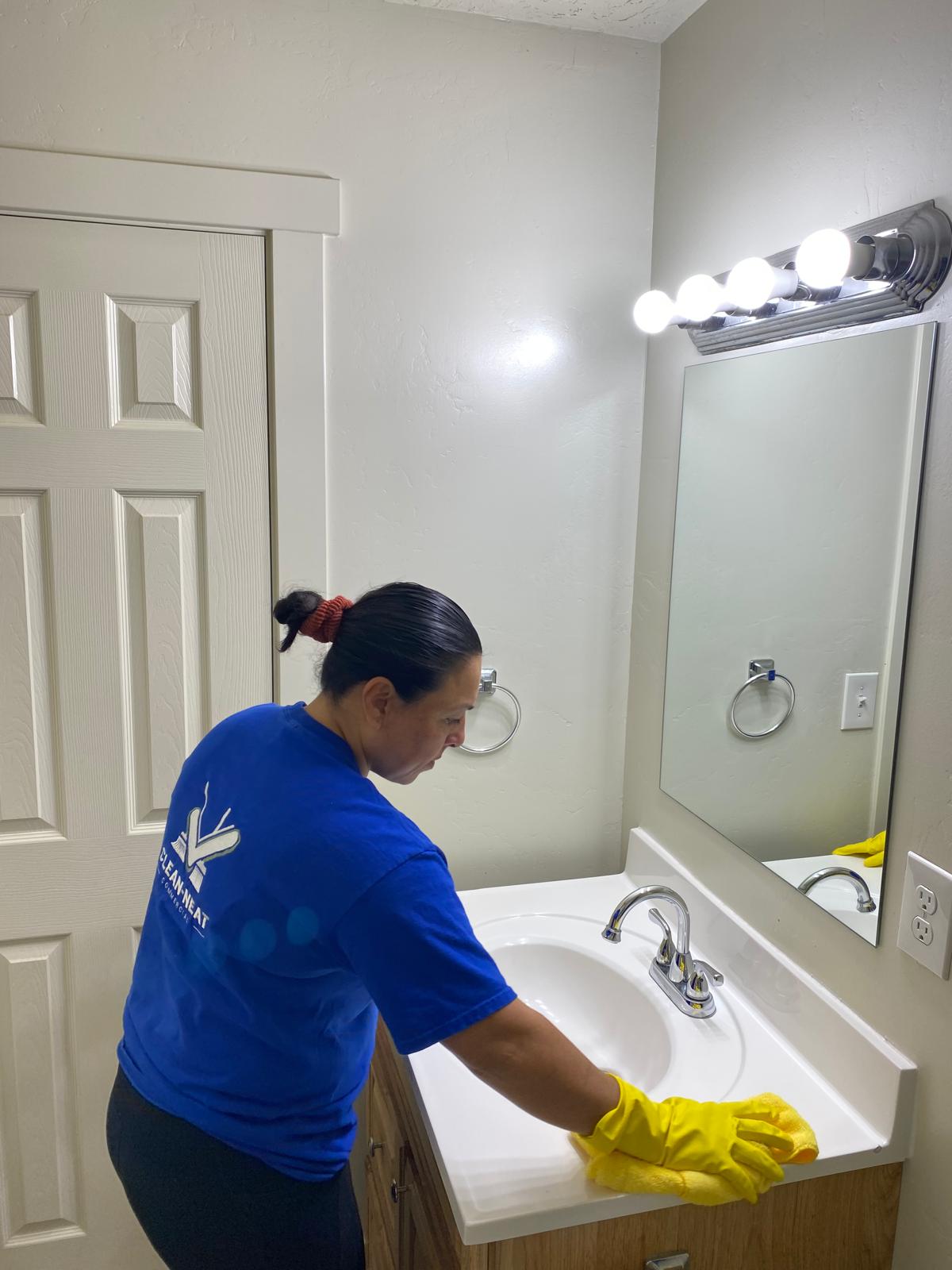 Clean-Neat Commercial LLC Image